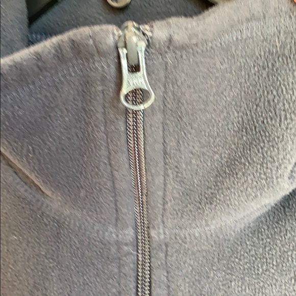 Old navy fleece vest - Picture 4 of 6